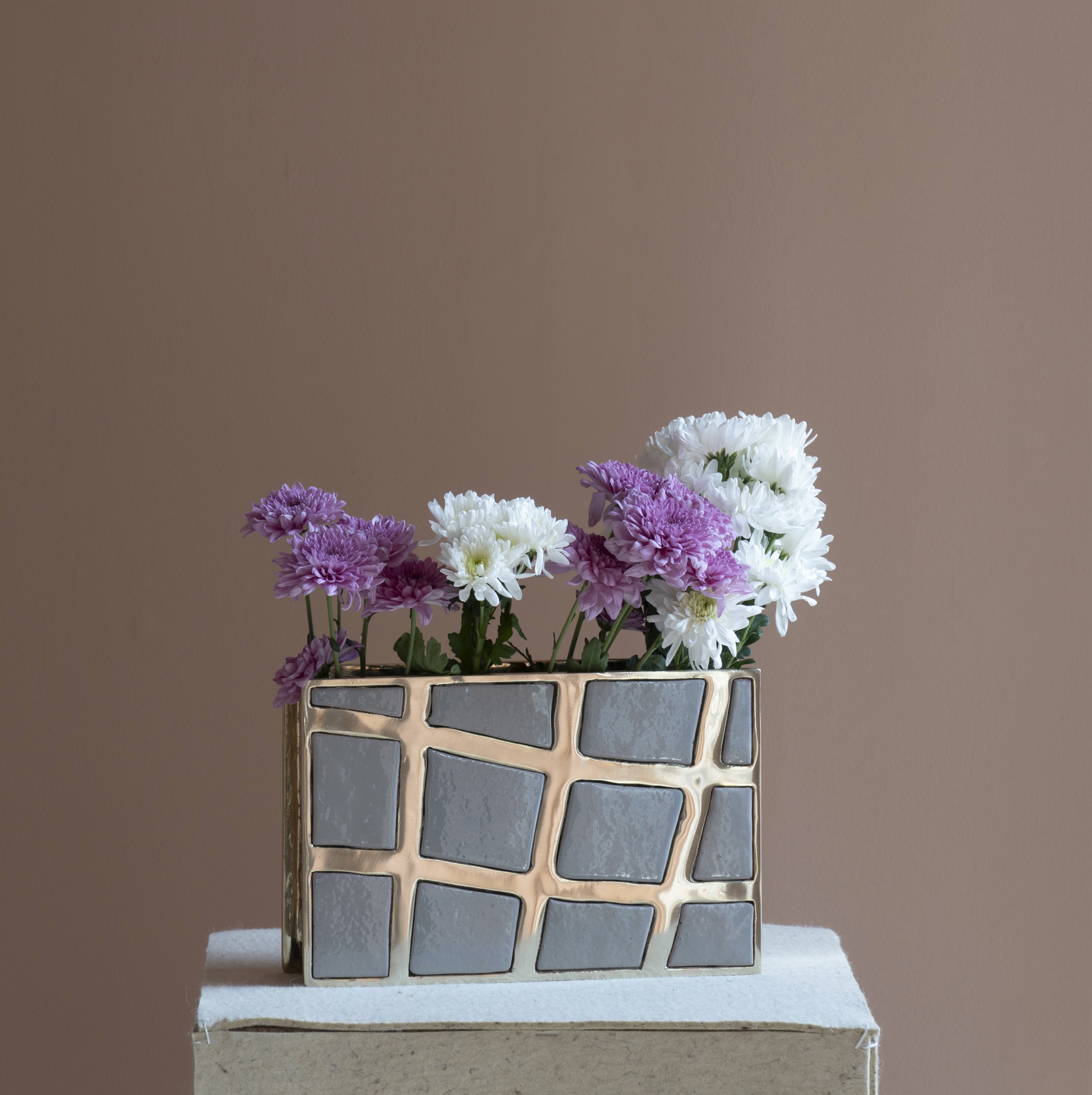 Lahar Vase (Wide) image number 4